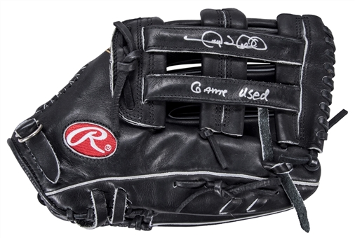 2009 Gary Sheffield Game Used and Signed Rawling Pro 302-6JB Model Glove (PSA/DNA & Beckett)